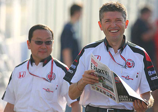 爱游戏在线-关于赛车队主教练发声，誓言带队登顶的信息