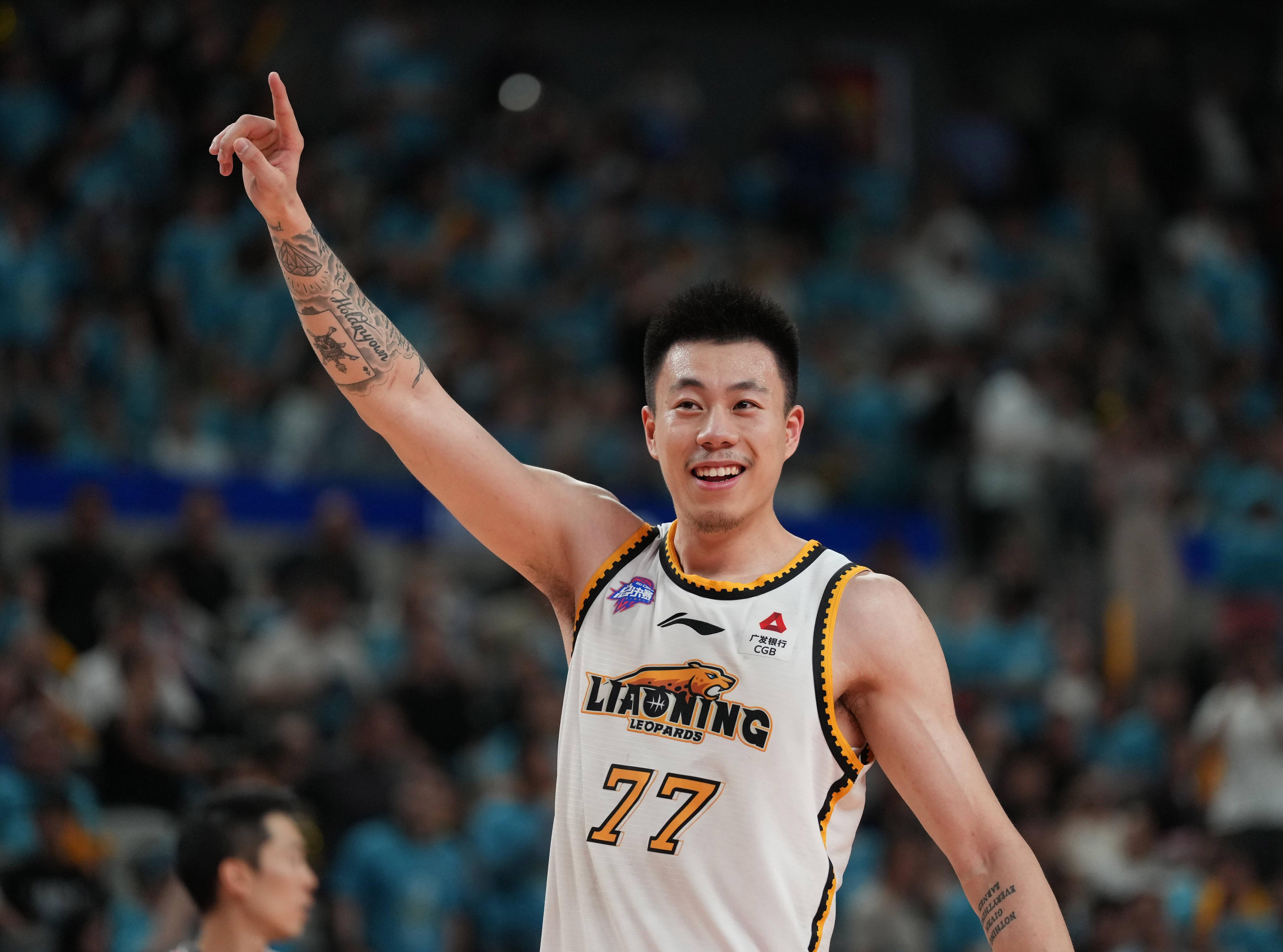 包含上海队险胜独行侠，张镇麟惊艳四座的词条