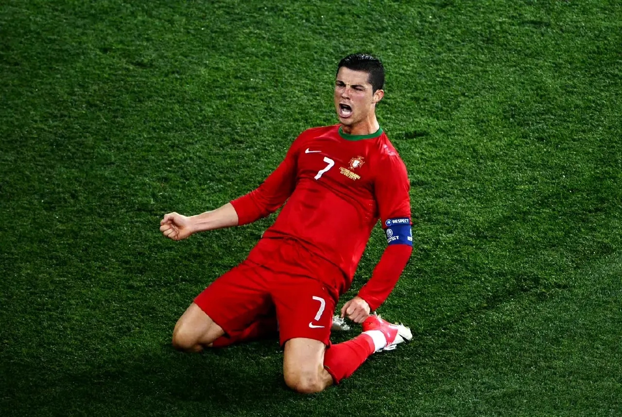 爱游戏娱乐-克罗地亚绝杀罗马，C罗惊艳四座