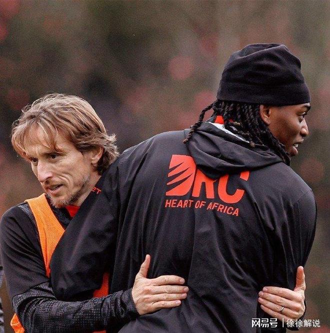 乌克兰力克那不勒斯，莫德里奇扛起全队